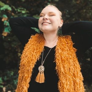 Meet your Posher, Cassie